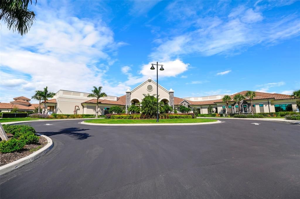 待售: $900,000 (3 贝兹, 2 浴室, 2016 平方英尺)