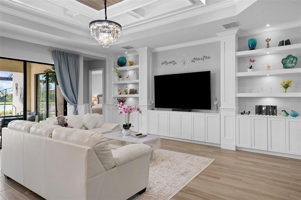 待售: $900,000 (3 贝兹, 2 浴室, 2016 平方英尺)