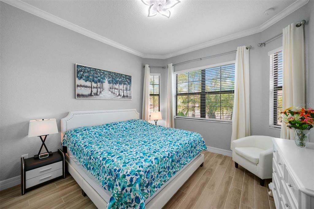 待售: $900,000 (3 贝兹, 2 浴室, 2016 平方英尺)