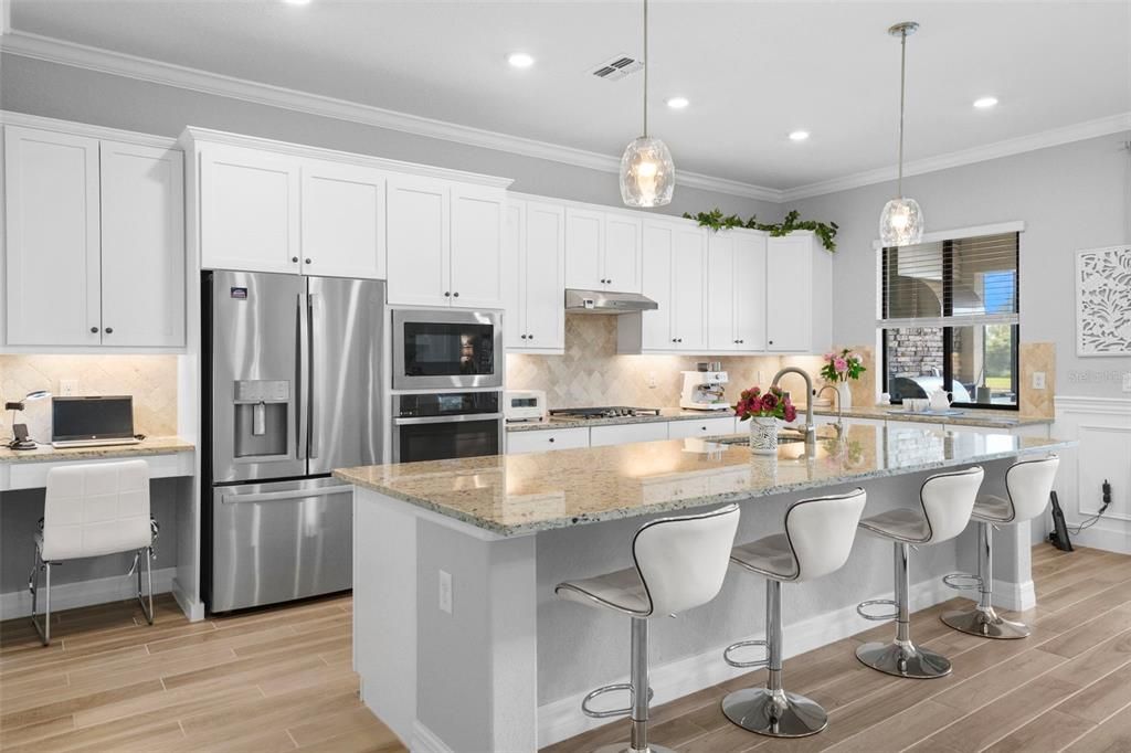 待售: $900,000 (3 贝兹, 2 浴室, 2016 平方英尺)