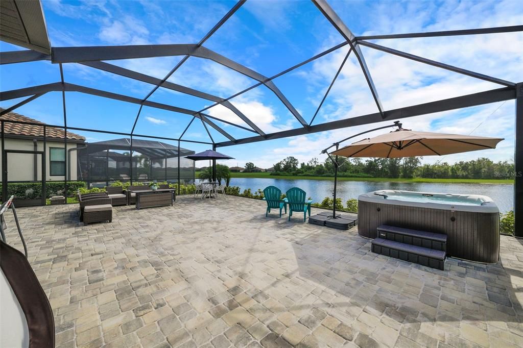 待售: $900,000 (3 贝兹, 2 浴室, 2016 平方英尺)