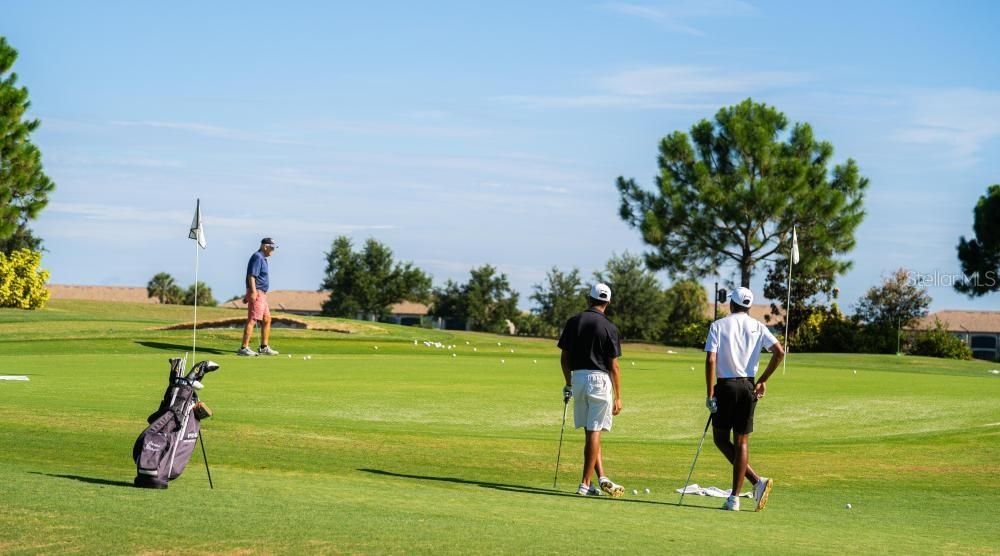 待售: $900,000 (3 贝兹, 2 浴室, 2016 平方英尺)