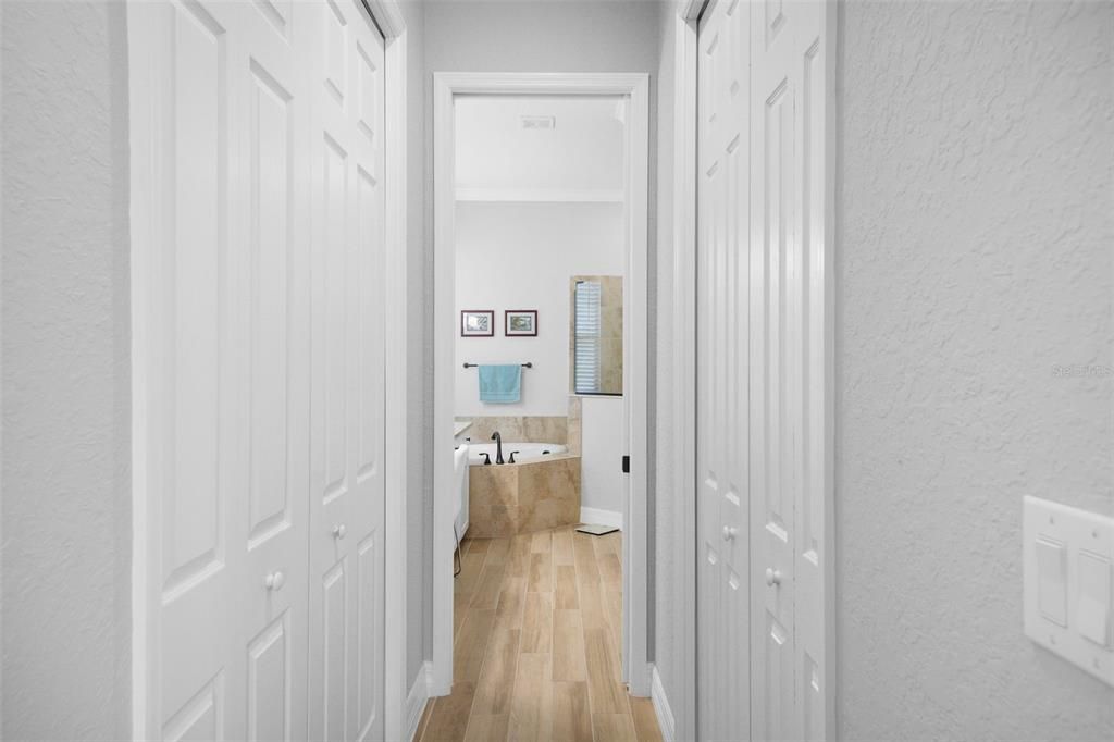 待售: $900,000 (3 贝兹, 2 浴室, 2016 平方英尺)