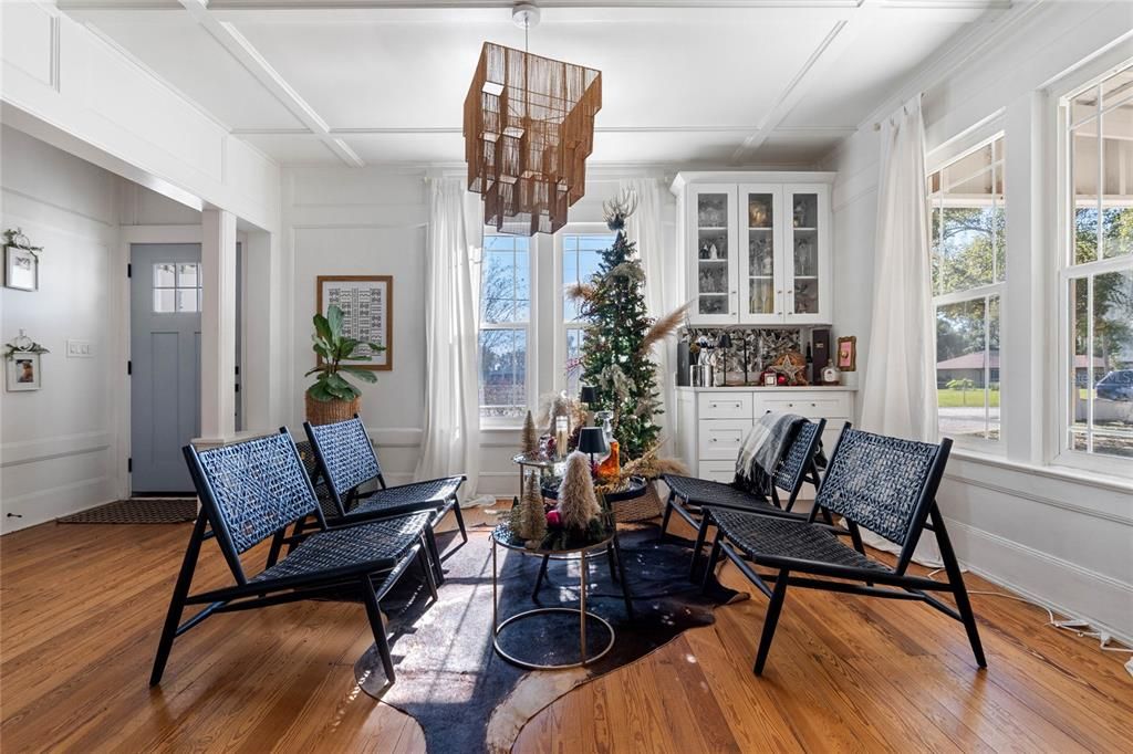 For Sale: $579,900 (3 beds, 2 baths, 2600 Square Feet)