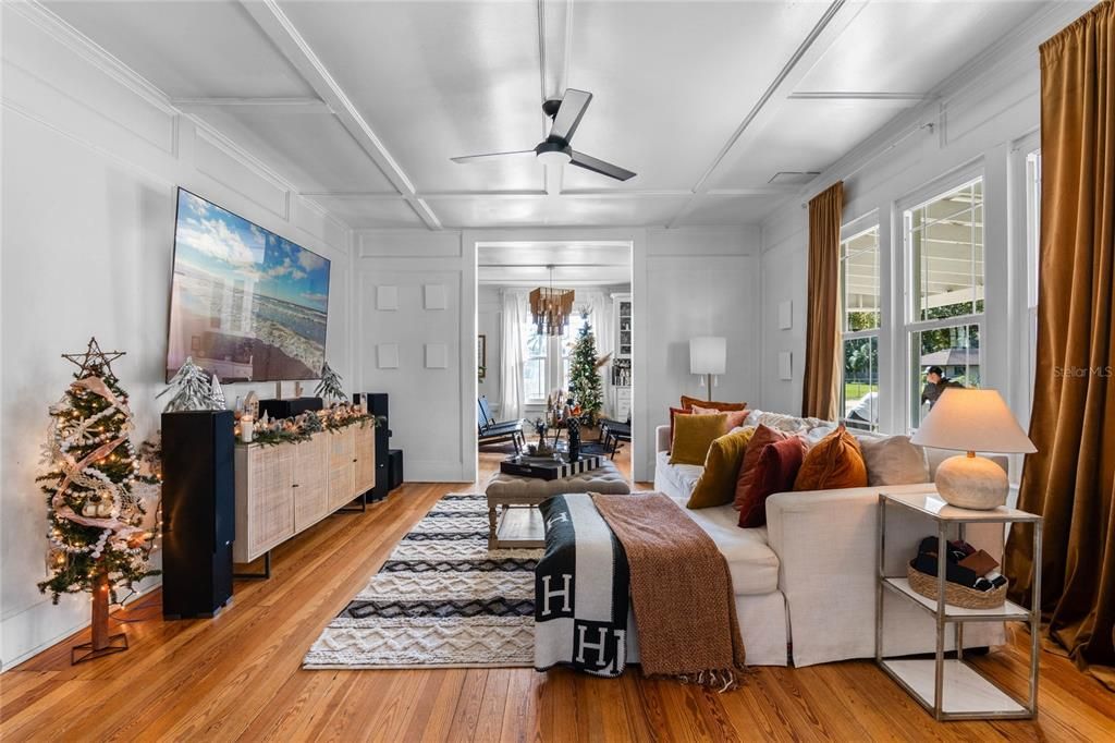 For Sale: $579,900 (3 beds, 2 baths, 2600 Square Feet)