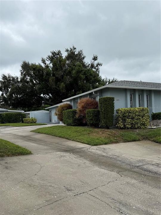 Под контрактом: $99,999 (1 спален, 1 ванн, 814 Квадратных фут)