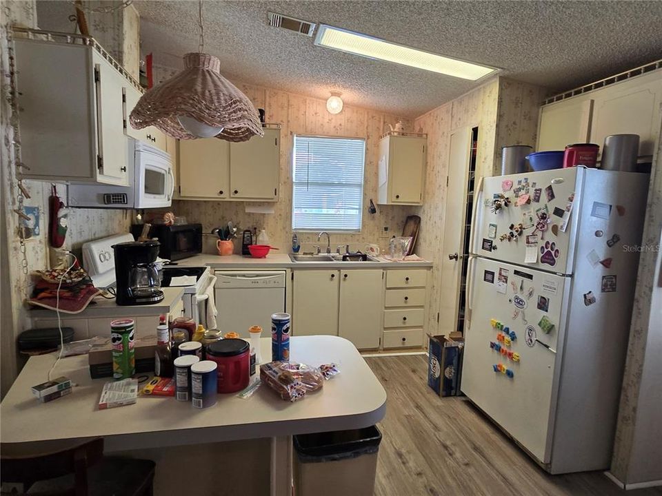 待售: $157,800 (2 贝兹, 2 浴室, 1248 平方英尺)