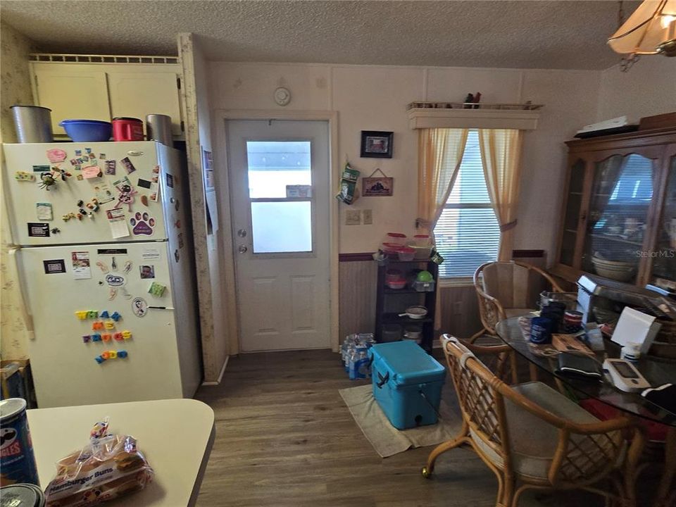 待售: $157,800 (2 贝兹, 2 浴室, 1248 平方英尺)