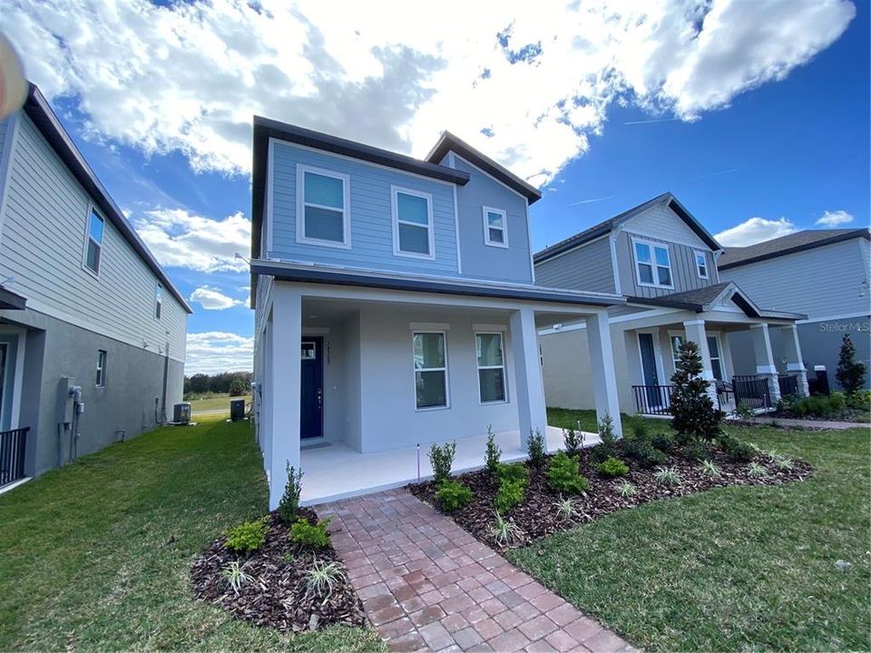 Active With Contract: $2,750 (4 beds, 2 baths, 2094 Square Feet)