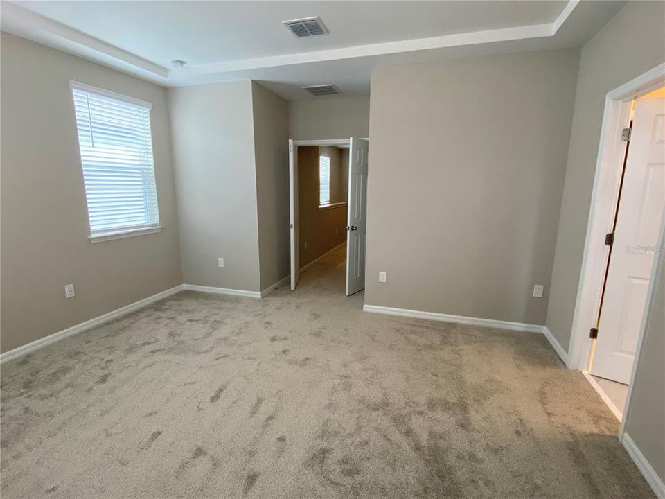 Active With Contract: $2,750 (4 beds, 2 baths, 2094 Square Feet)