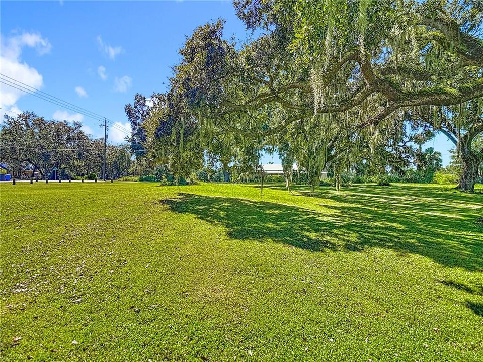 Activo con contrato: $129,900 (1.60 acres)