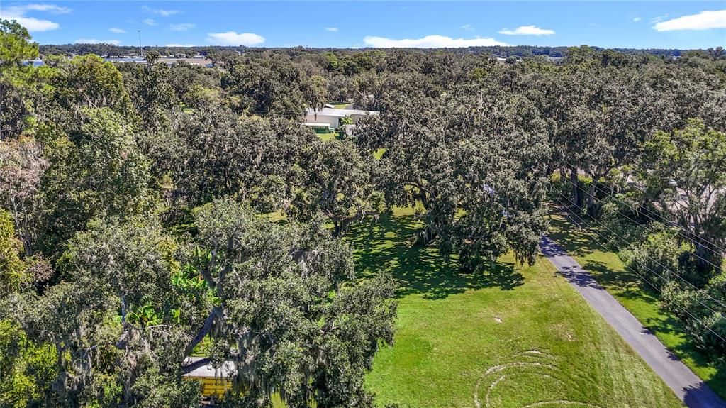 Activo con contrato: $129,900 (1.60 acres)