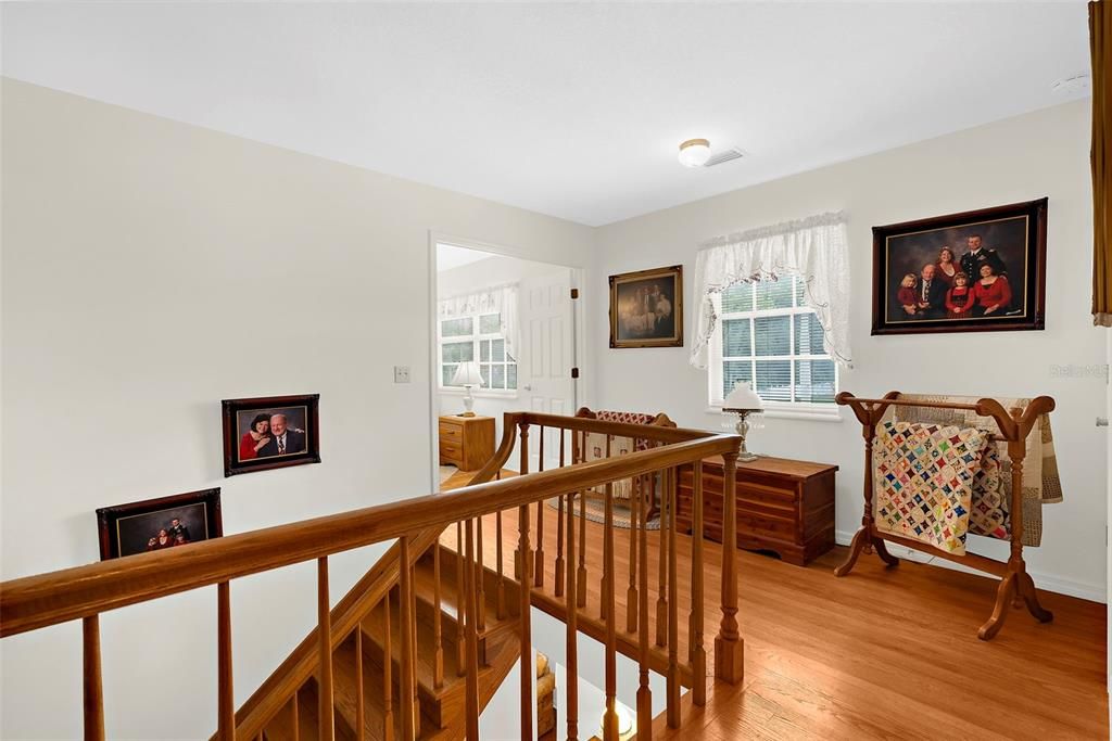 Под контрактом: $800,000 (4 спален, 3 ванн, 2705 Квадратных фут)