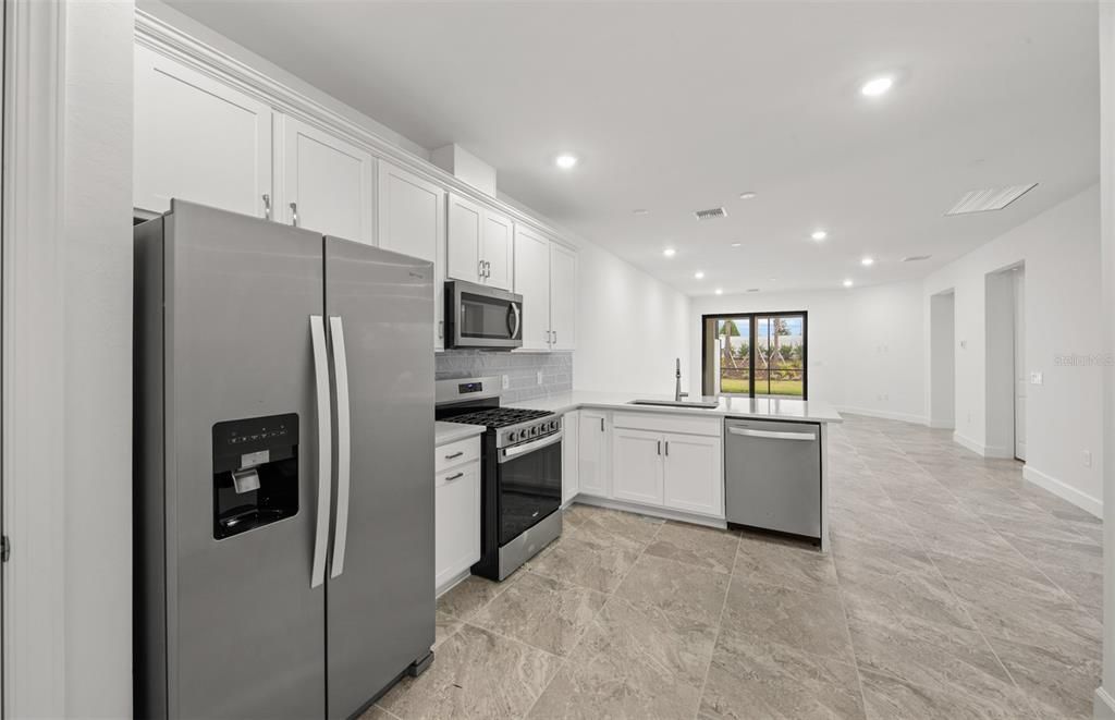 Active With Contract: $394,000 (2 beds, 2 baths, 1448 Square Feet)