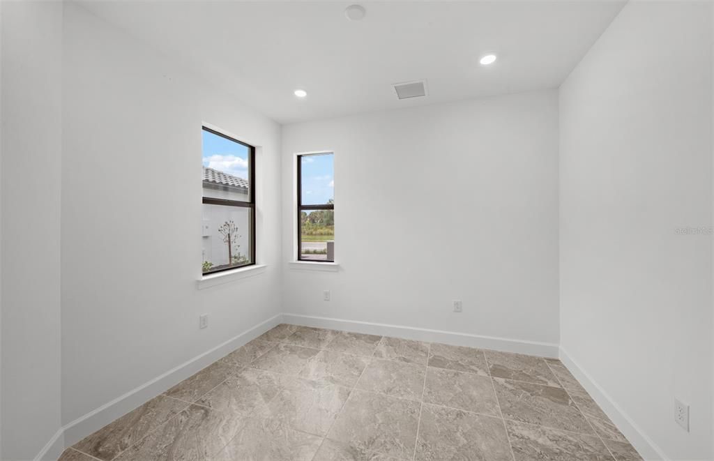 Active With Contract: $394,000 (2 beds, 2 baths, 1448 Square Feet)