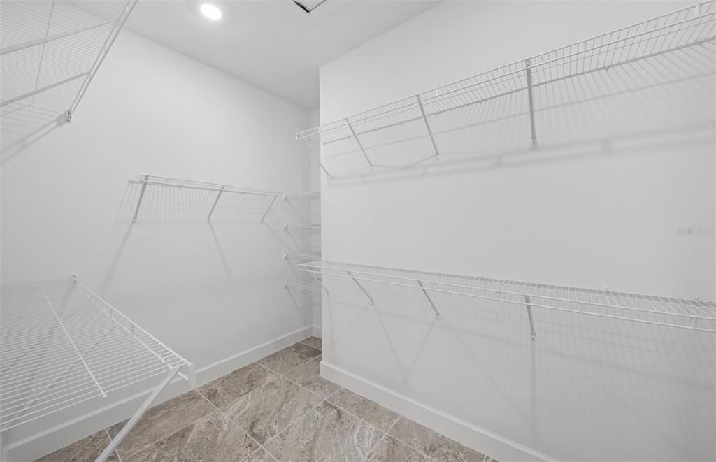 Active With Contract: $394,000 (2 beds, 2 baths, 1448 Square Feet)