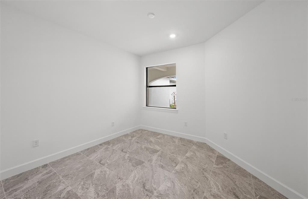 Active With Contract: $394,000 (2 beds, 2 baths, 1448 Square Feet)