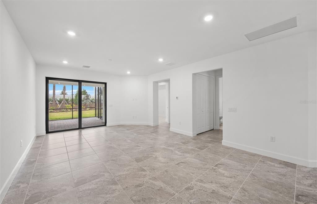 Active With Contract: $394,000 (2 beds, 2 baths, 1448 Square Feet)