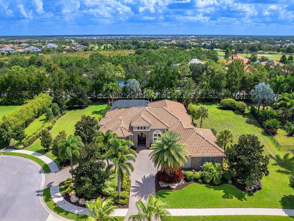 Под контрактом: $1,895,000 (3 спален, 3 ванн, 3667 Квадратных фут)