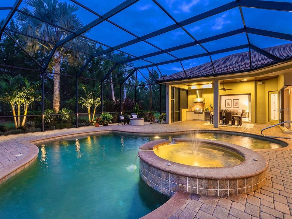 Под контрактом: $1,895,000 (3 спален, 3 ванн, 3667 Квадратных фут)