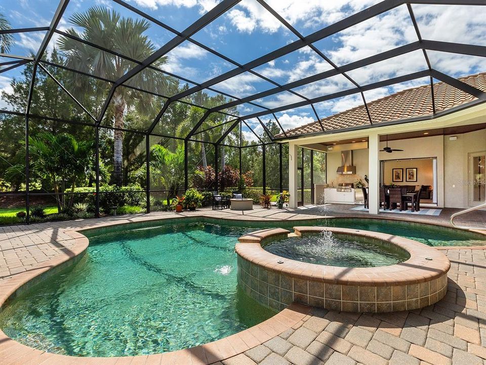 Под контрактом: $1,895,000 (3 спален, 3 ванн, 3667 Квадратных фут)