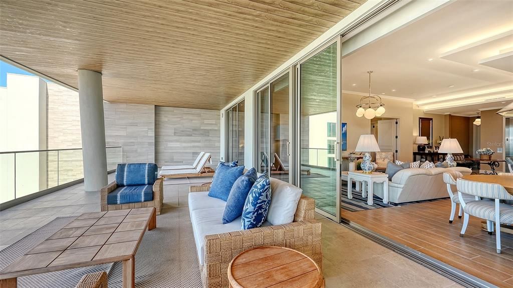 待售: $6,950,000 (2 贝兹, 2 浴室, 2249 平方英尺)