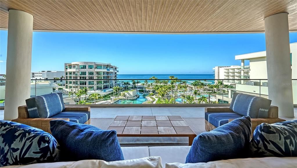 待售: $6,950,000 (2 贝兹, 2 浴室, 2249 平方英尺)