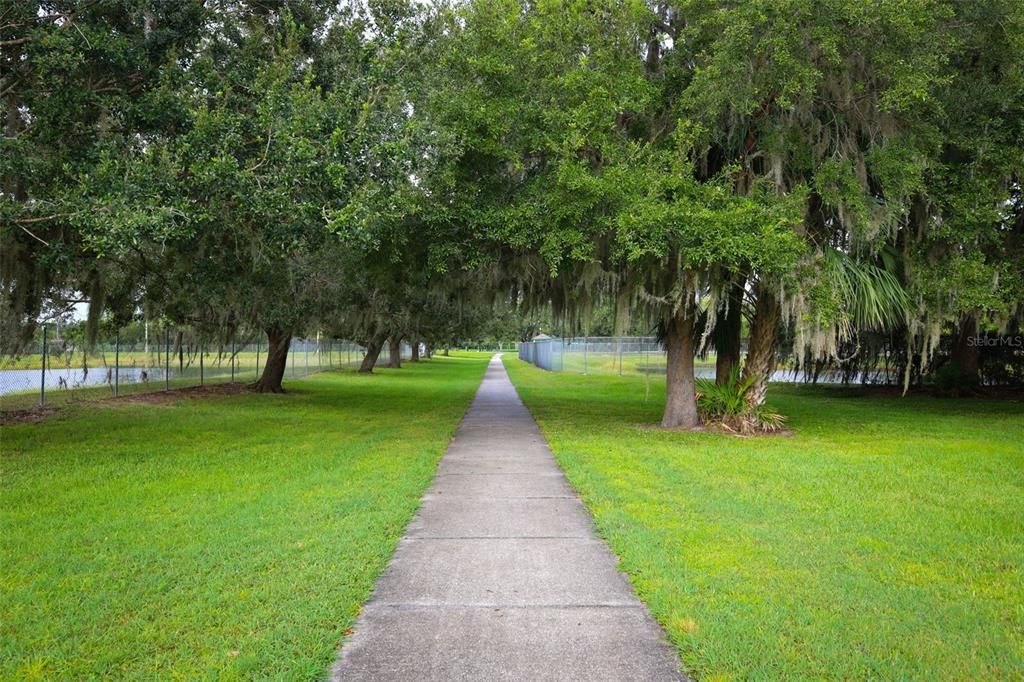 合同活跃: $419,000 (3 贝兹, 2 浴室, 1684 平方英尺)