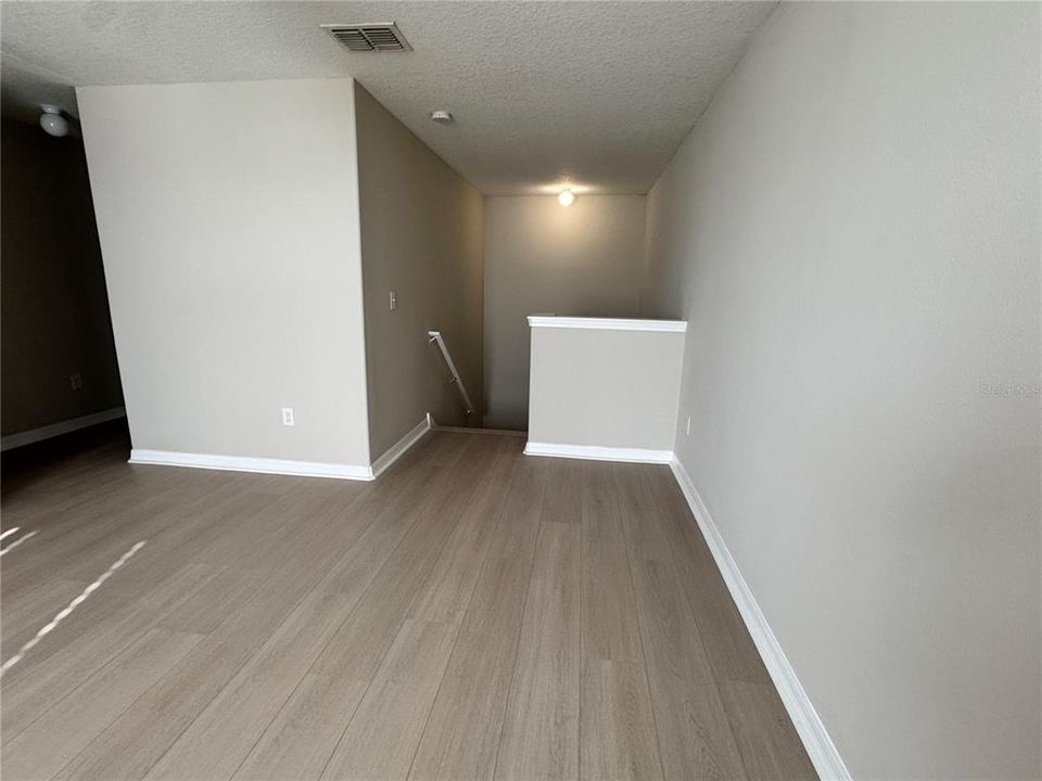 En Venta: $409,800 (5 camas, 2 baños, 2897 Pies cuadrados)