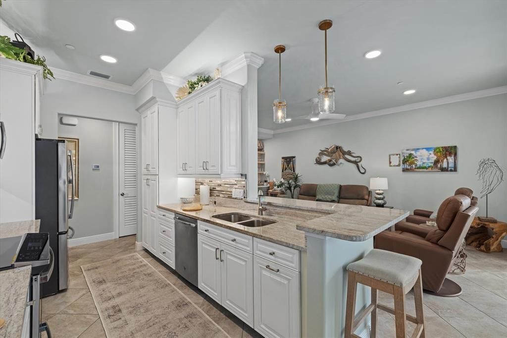 For Sale: $1,000,000 (2 beds, 2 baths, 1471 Square Feet)