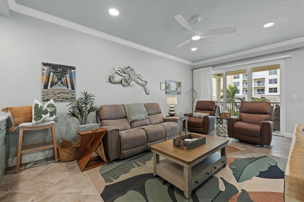 For Sale: $1,000,000 (2 beds, 2 baths, 1471 Square Feet)