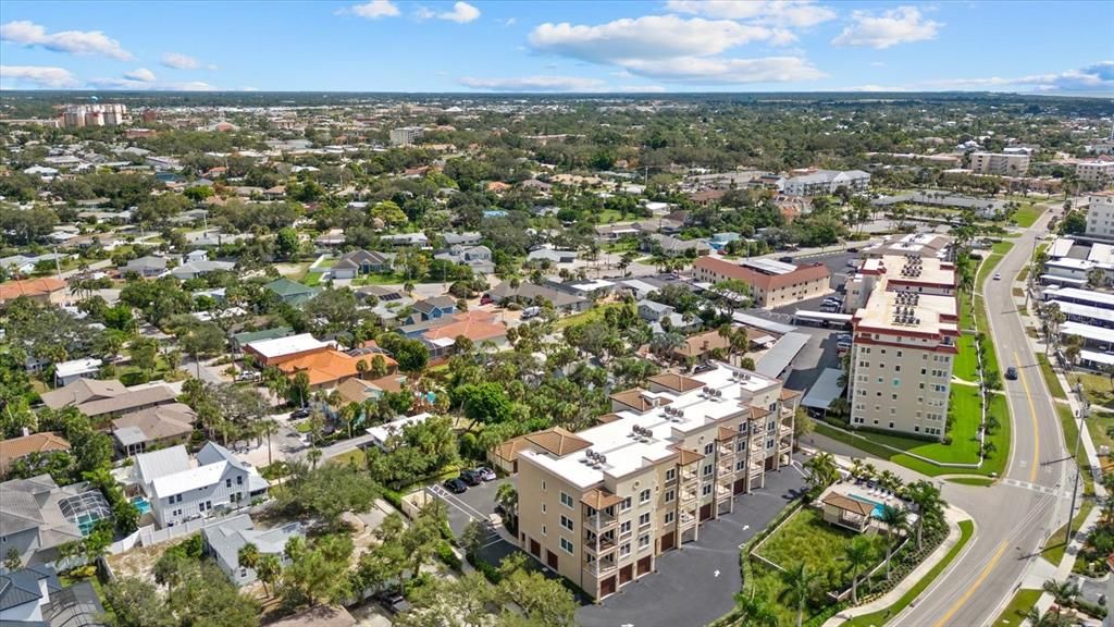 For Sale: $1,000,000 (2 beds, 2 baths, 1471 Square Feet)