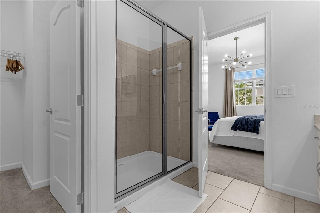 待售: $998,000 (12 贝兹, 11 浴室, 4887 平方英尺)