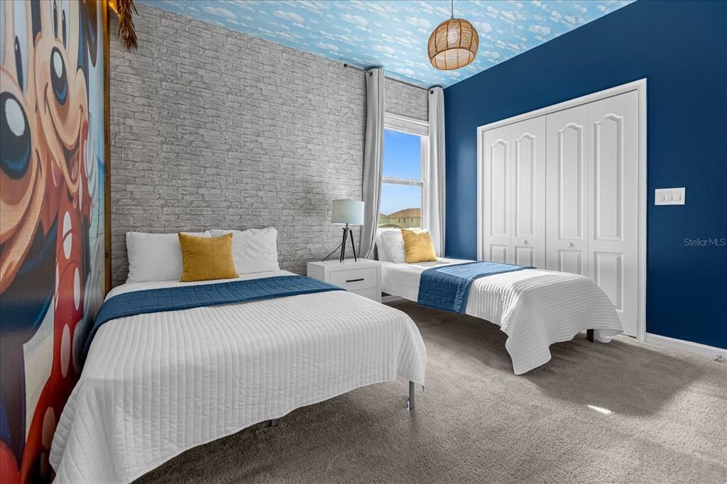 待售: $998,000 (12 贝兹, 11 浴室, 4887 平方英尺)