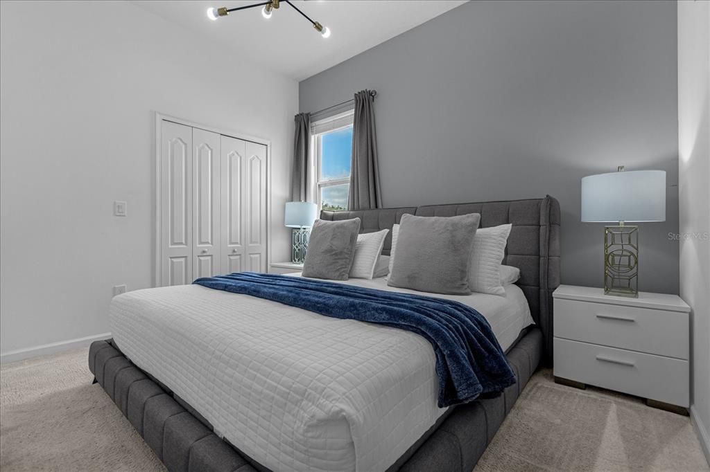 待售: $998,000 (12 贝兹, 11 浴室, 4887 平方英尺)