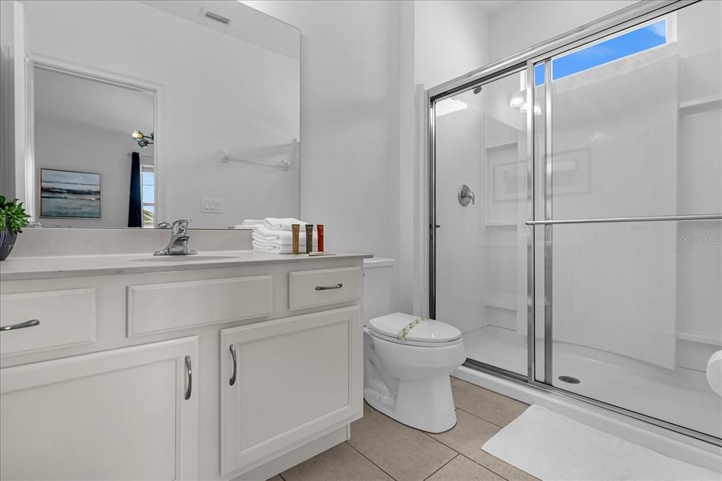 待售: $998,000 (12 贝兹, 11 浴室, 4887 平方英尺)