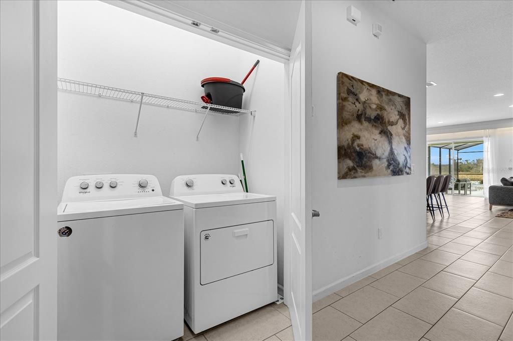 待售: $998,000 (12 贝兹, 11 浴室, 4887 平方英尺)