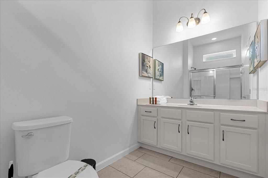 待售: $998,000 (12 贝兹, 11 浴室, 4887 平方英尺)