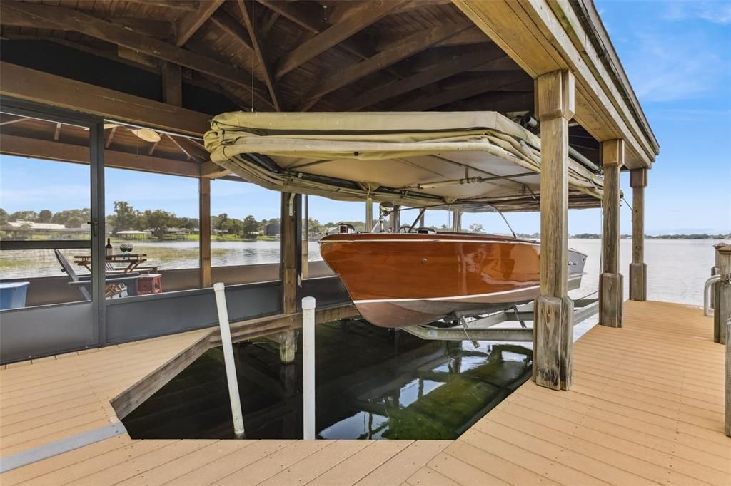 For Sale: $1,324,000 (3 beds, 3 baths, 2430 Square Feet)