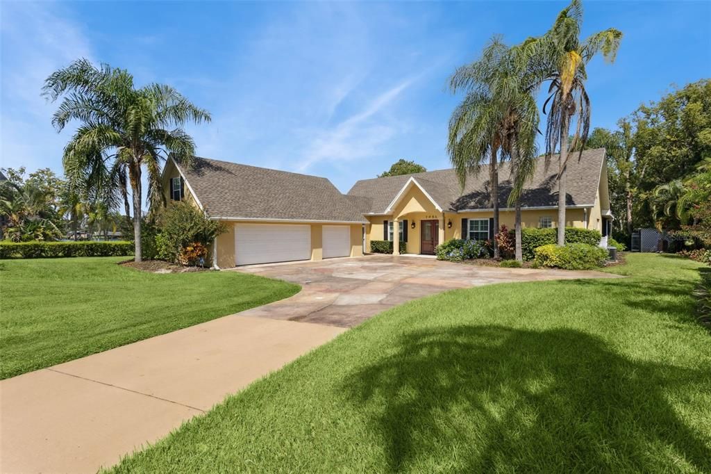 For Sale: $1,324,000 (3 beds, 3 baths, 2430 Square Feet)