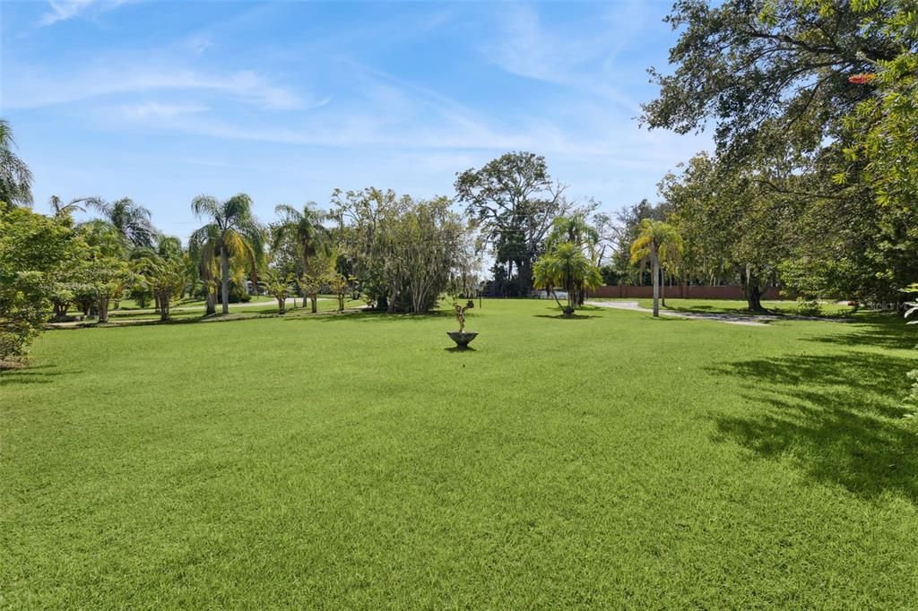 For Sale: $1,324,000 (3 beds, 3 baths, 2430 Square Feet)