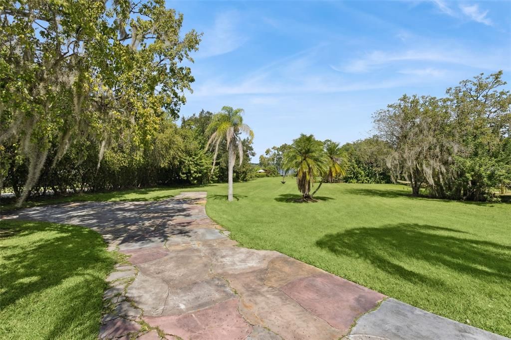 For Sale: $1,324,000 (3 beds, 3 baths, 2430 Square Feet)