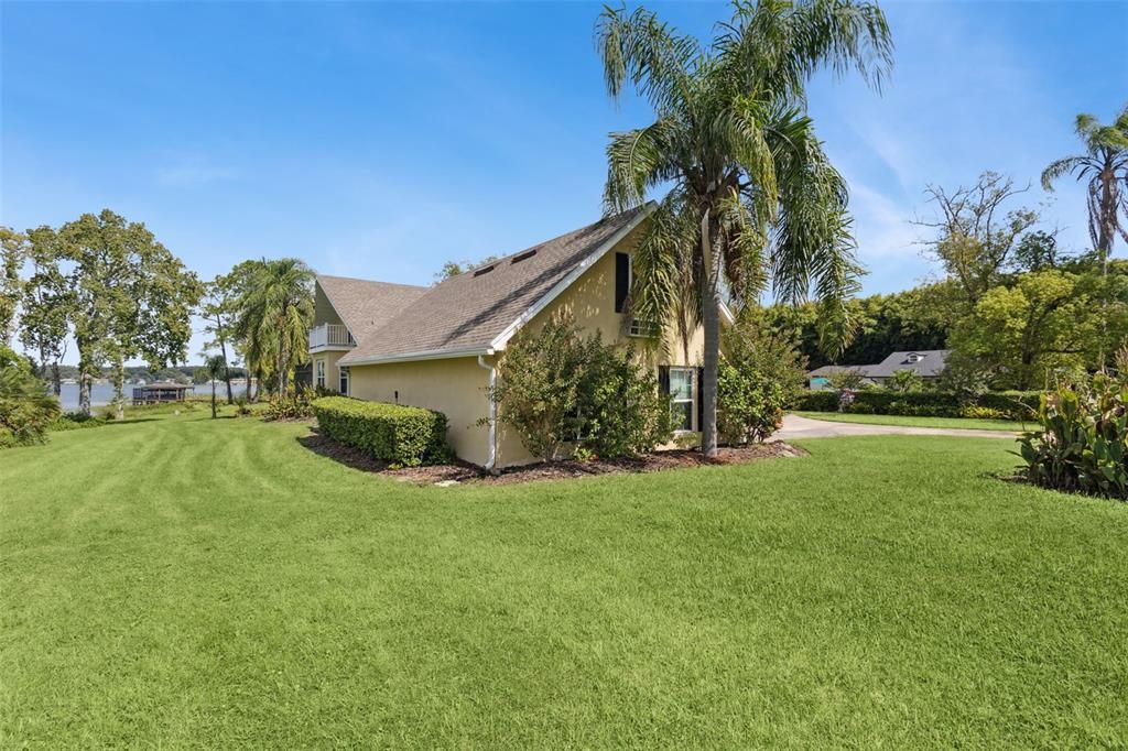 For Sale: $1,324,000 (3 beds, 3 baths, 2430 Square Feet)