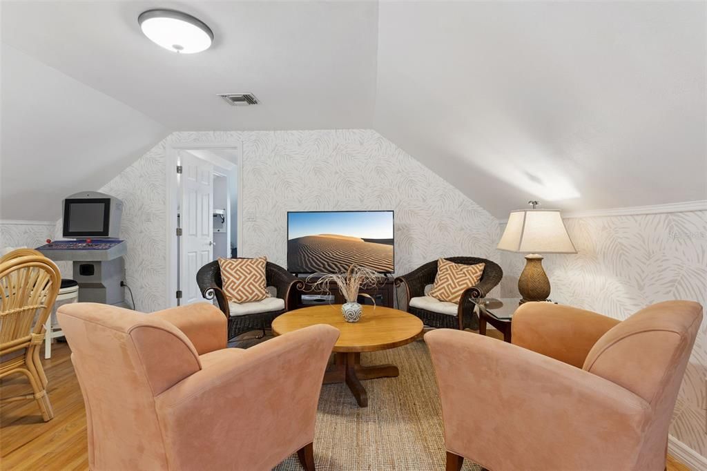 For Sale: $1,324,000 (3 beds, 3 baths, 2430 Square Feet)