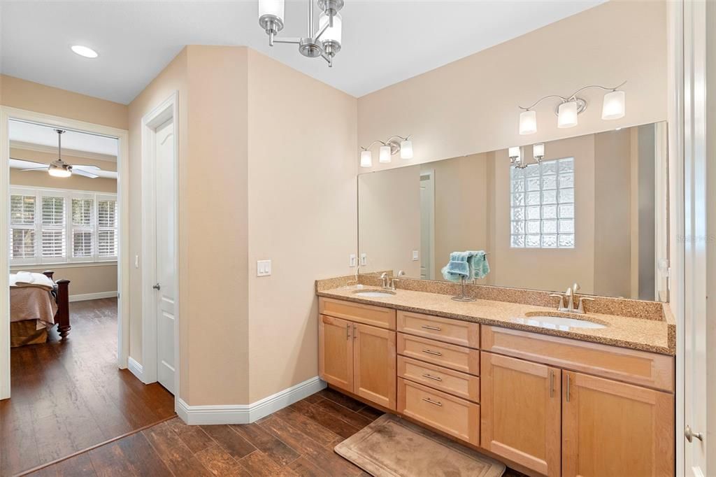 For Sale: $917,000 (4 beds, 3 baths, 3220 Square Feet)