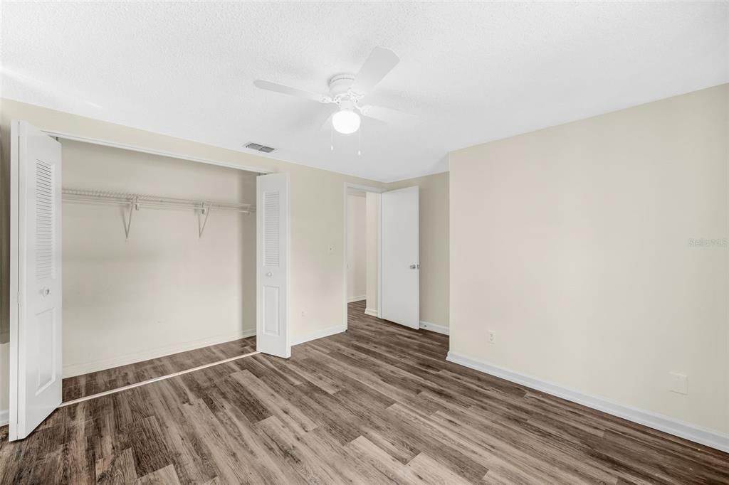 Active With Contract: $274,900 (3 beds, 2 baths, 1337 Square Feet)