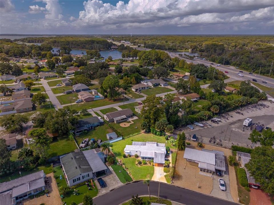 На продажу: $174,900 (2 спален, 2 ванн, 780 Квадратных фут)