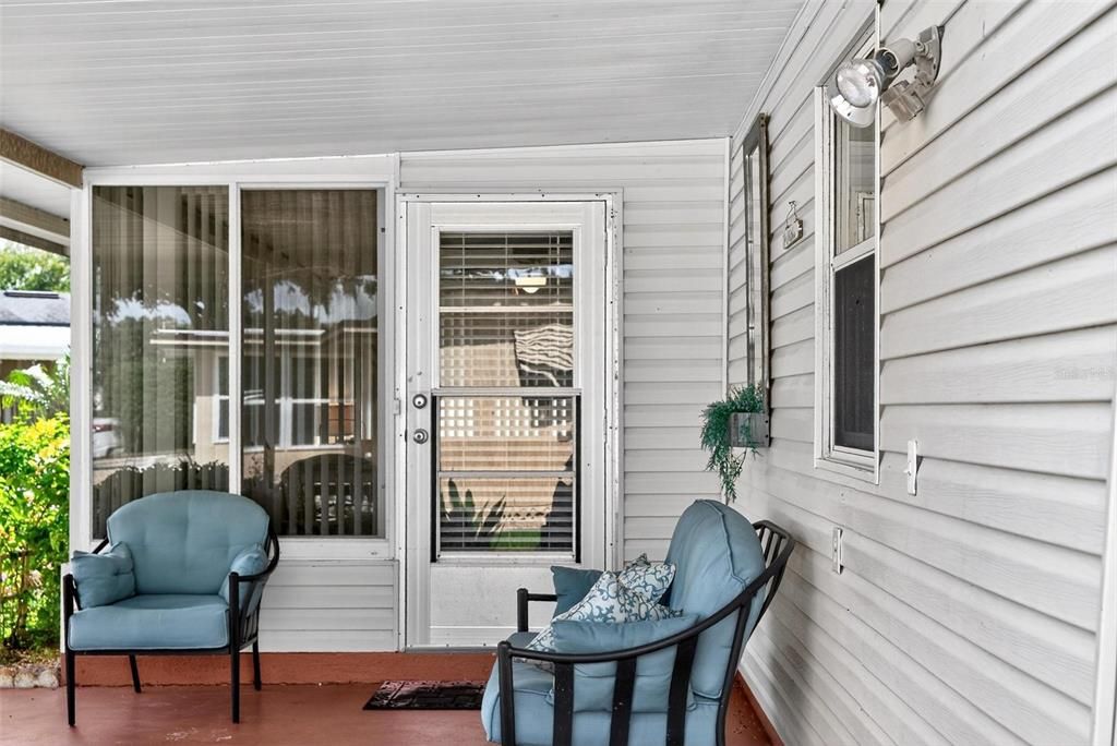 На продажу: $174,900 (2 спален, 2 ванн, 780 Квадратных фут)