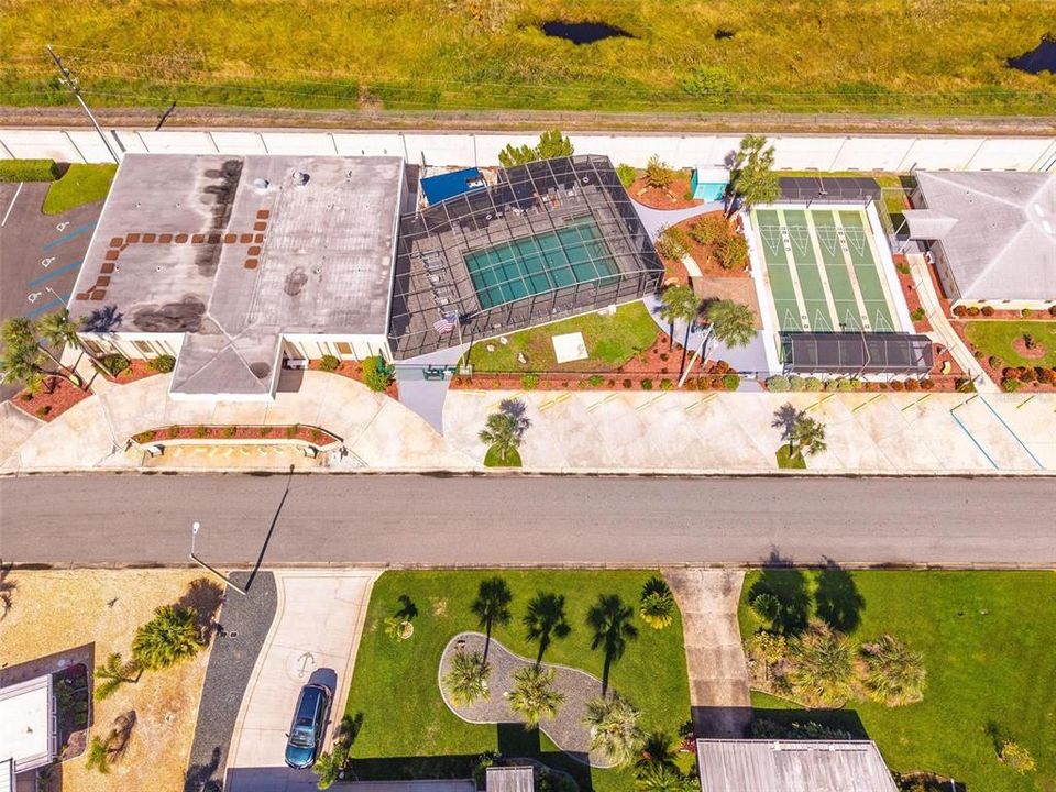 На продажу: $174,900 (2 спален, 2 ванн, 780 Квадратных фут)