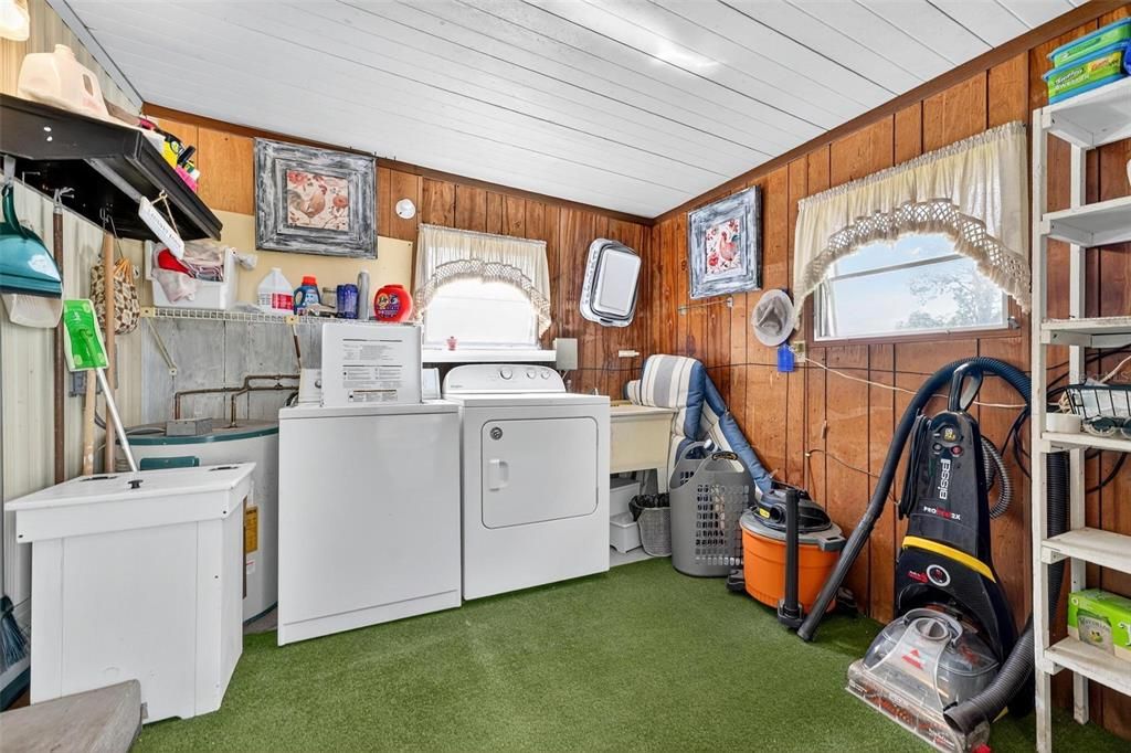 На продажу: $174,900 (2 спален, 2 ванн, 780 Квадратных фут)